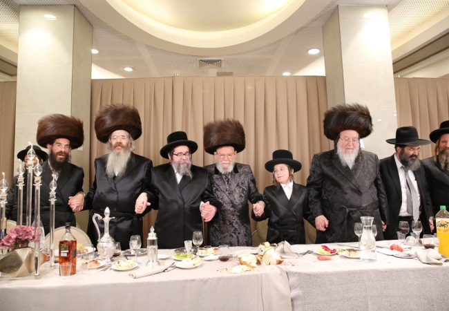 שמחת הבר מצוה בחצרות 'טריסק' ו'סאווראן' | צילום: דוד קשת
