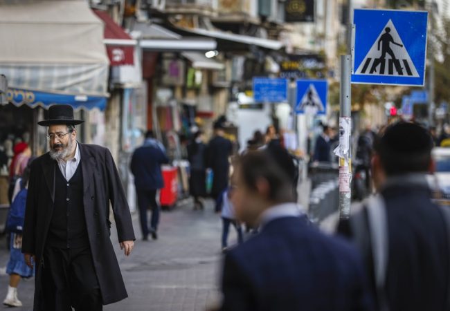 חנויות בגאולה | צילום: אוליבייה פיטוסי/פלאש 90