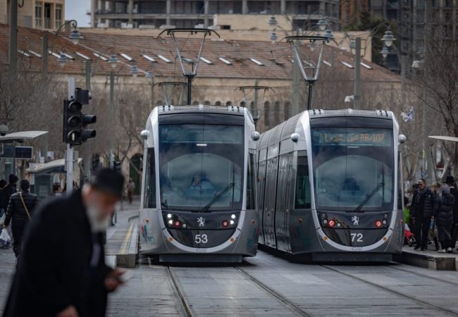 הרכבת הקלה ברחוב יפו | צילום: יונתן סינדל